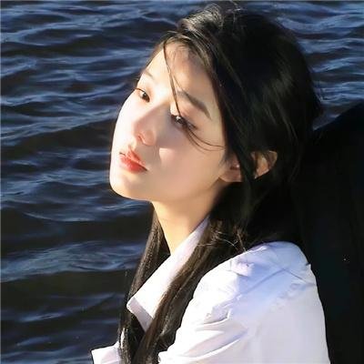 灰色的果实